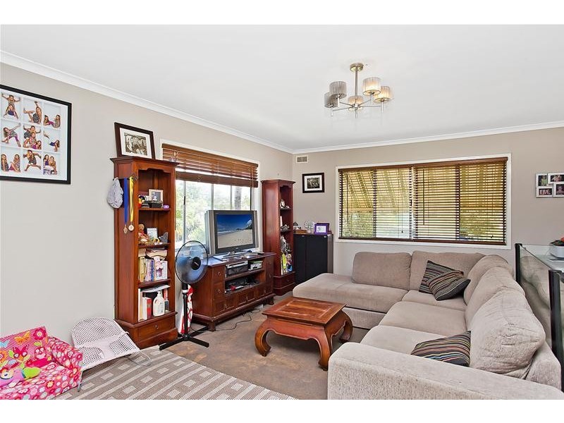 7 Clinton Avenue, Burleigh Waters QLD 4220