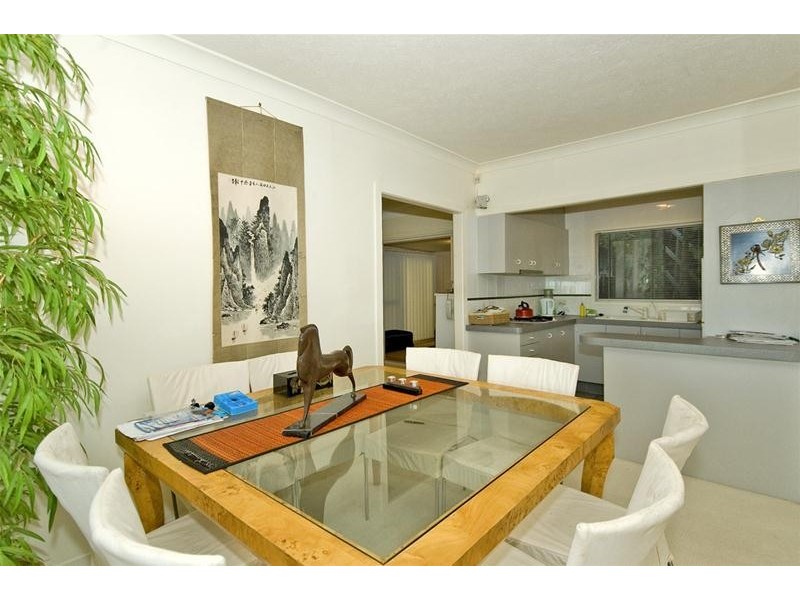 9 View Street, Burleigh Heads QLD 4220