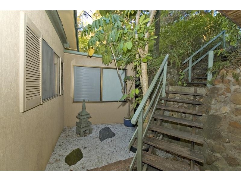 9 View Street, Burleigh Heads QLD 4220