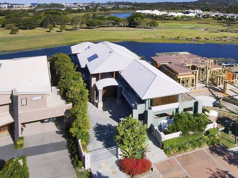 813 Legends Trail, Robina QLD 4226