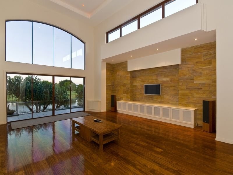 813 Legends Trail, Robina QLD 4226