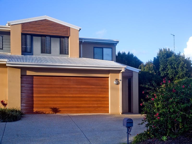 2/11 Adams Avenue, Miami QLD 4220