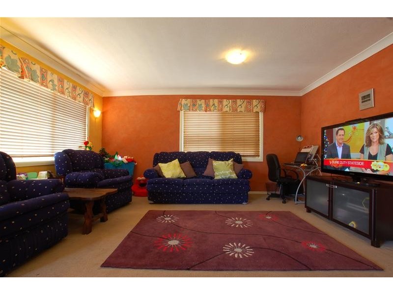 13 Hillcrest Parade, Miami QLD 4220