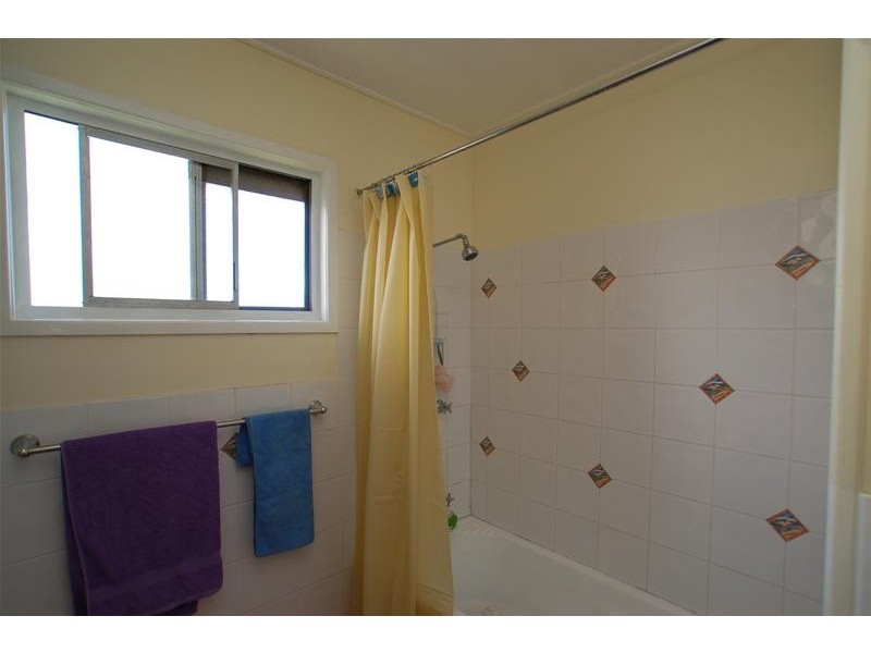 13 Hillcrest Parade, Miami QLD 4220