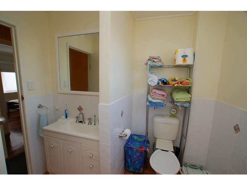 13 Hillcrest Parade, Miami QLD 4220