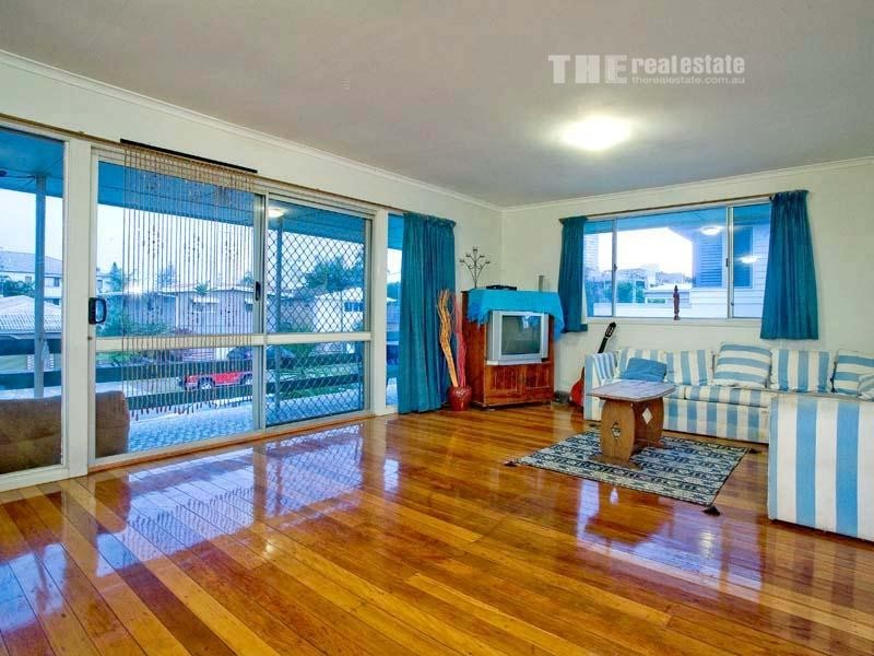 40 Sunshine Parade, Miami QLD 4220
