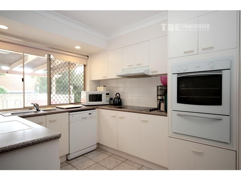 13 Zinnea Street, Elanora QLD 4221