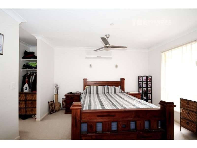 13 Zinnea Street, Elanora QLD 4221