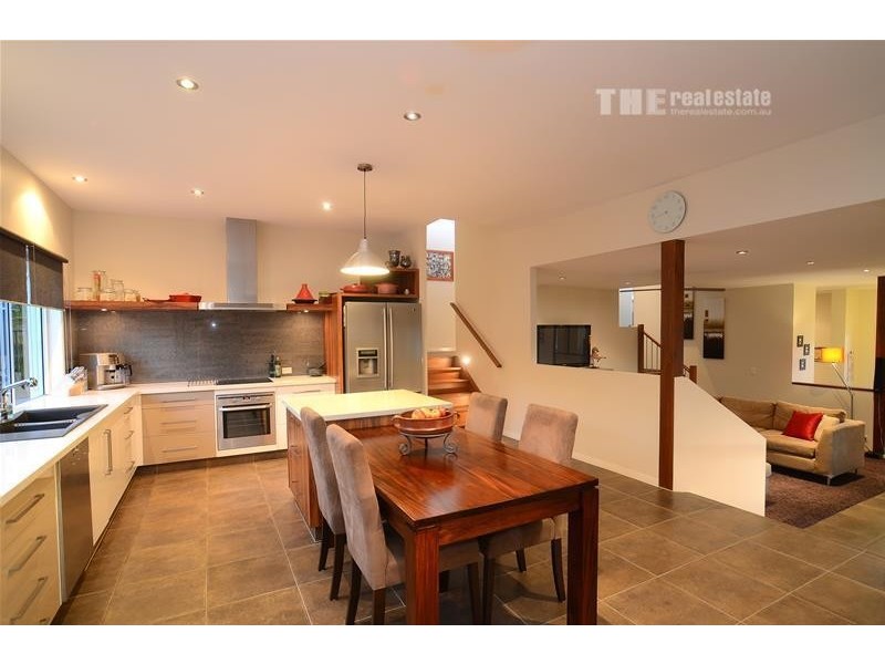 8 Golden Grove Blv Boulevard, Reedy Creek QLD 4227