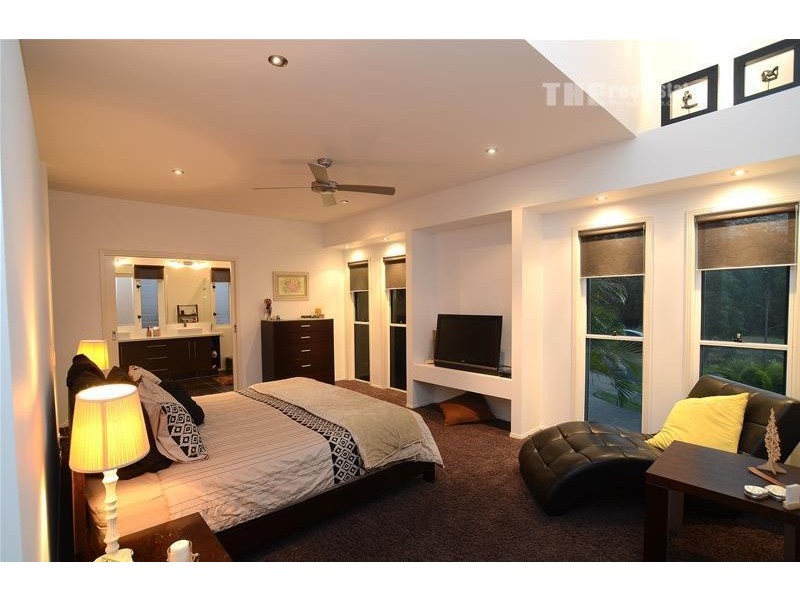 8 Golden Grove Blv Boulevard, Reedy Creek QLD 4227