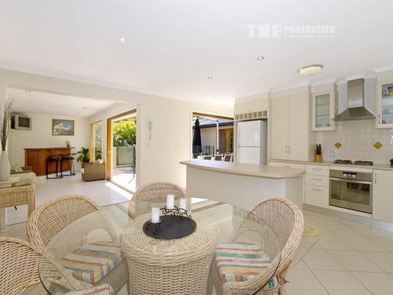 10 Eagle Avenue, Burleigh Waters QLD 4220