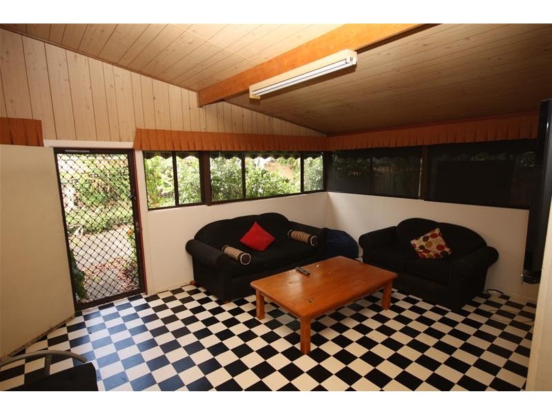 65 Dolphin Avenue, Mermaid Beach QLD 4218