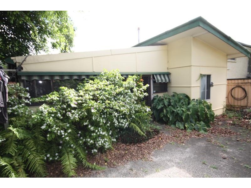 65 Dolphin Avenue, Mermaid Beach QLD 4218