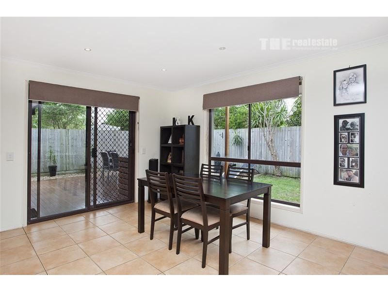 4 Casetta Court, Varsity Lakes QLD 4227