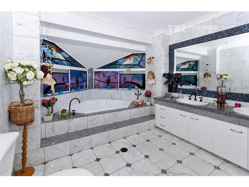 151 Worongary Road, Tallai QLD 4213