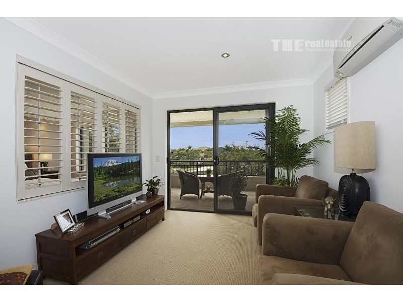 1038/1 The Cove, Carrara QLD 4211