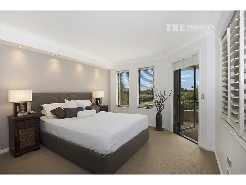 1038/1 The Cove, Carrara QLD 4211