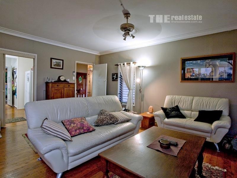 4 Wilpark Crescent, Currumbin Waters QLD 4223