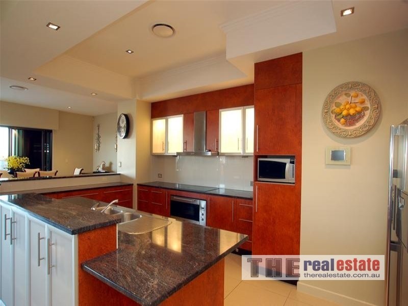 19 Southern Skies Avenue, Reedy Creek QLD 4227