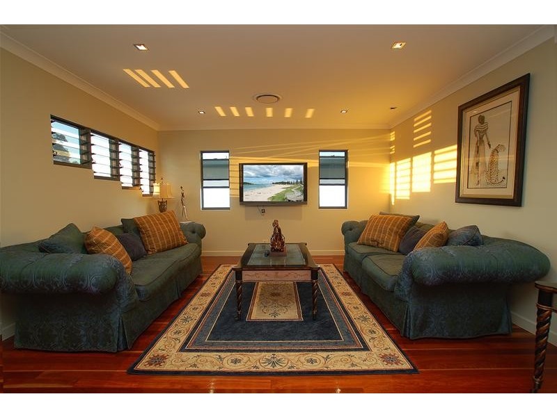 19 Southern Skies Avenue, Reedy Creek QLD 4227