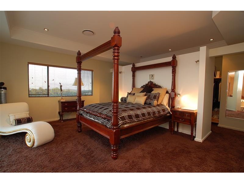 19 Southern Skies Avenue, Reedy Creek QLD 4227