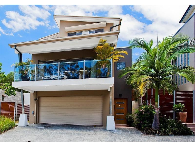 17 Great Southern Drive, Robina QLD 4226