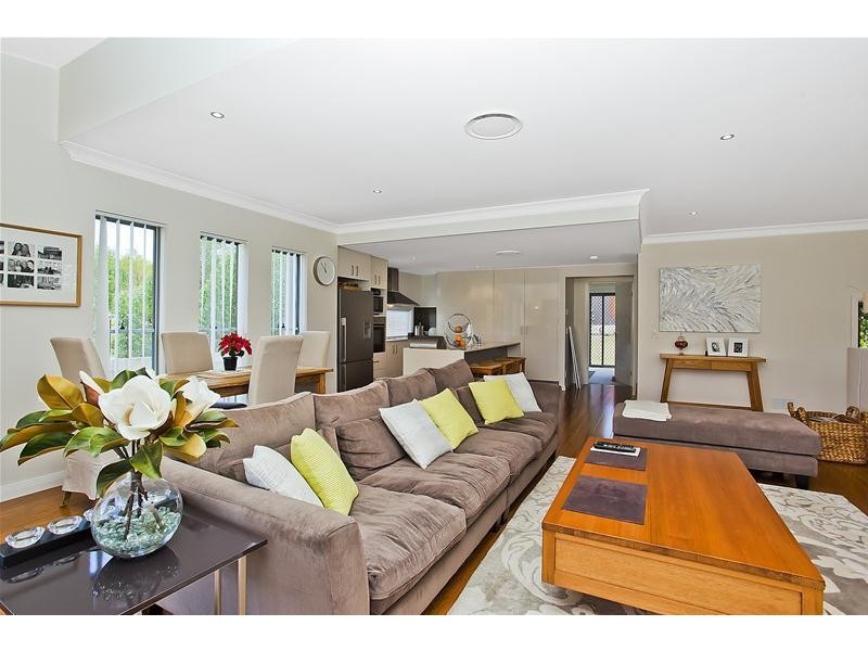 17 Great Southern Drive, Robina QLD 4226