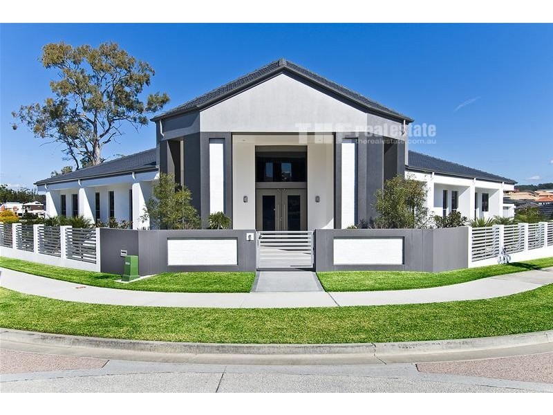 27 Azzurra Drive, Varsity Lakes QLD 4227