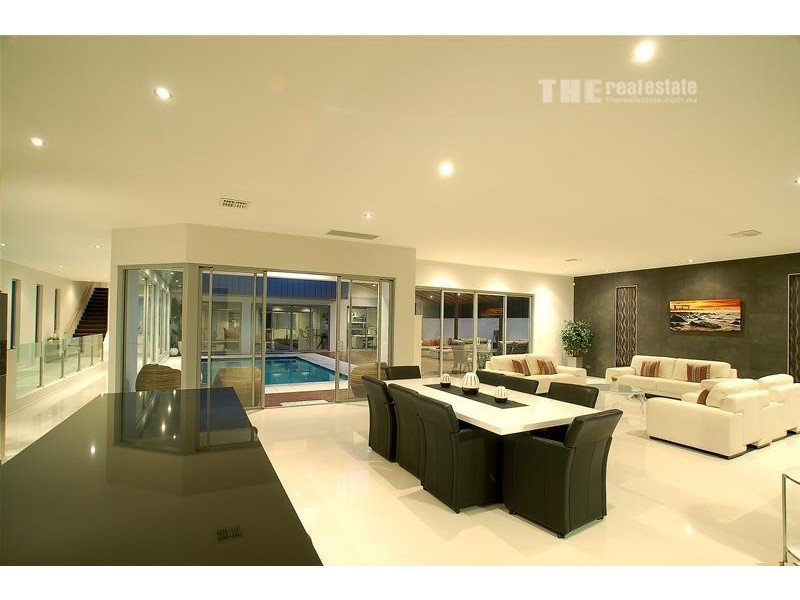 16 Koolang Crescent, Reedy Creek QLD 4227