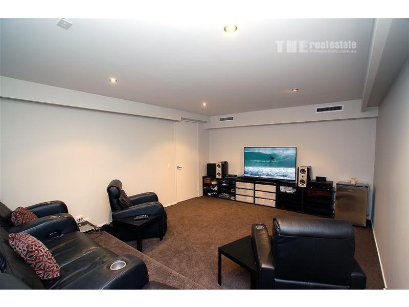 16 Koolang Crescent, Reedy Creek QLD 4227