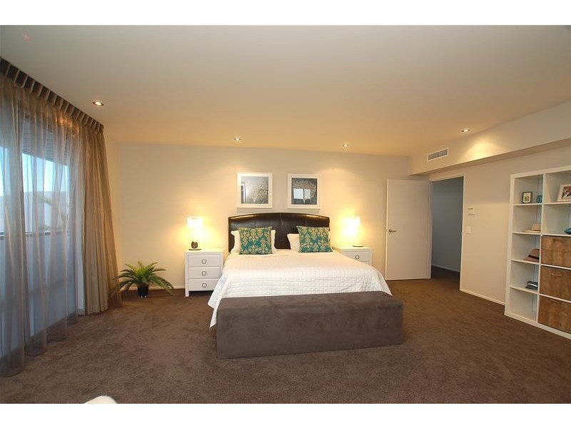 16 Koolang Crescent, Reedy Creek QLD 4227