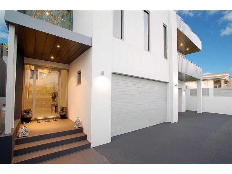 16 Koolang Crescent, Reedy Creek QLD 4227