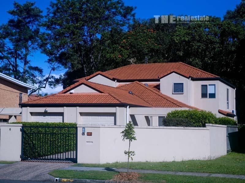 2/6 Albion Avenue, Miami QLD 4220