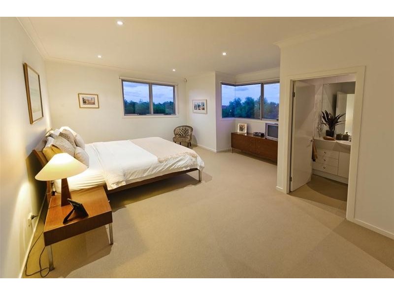 1/10 Comore Drive, Varsity Lakes QLD 4227