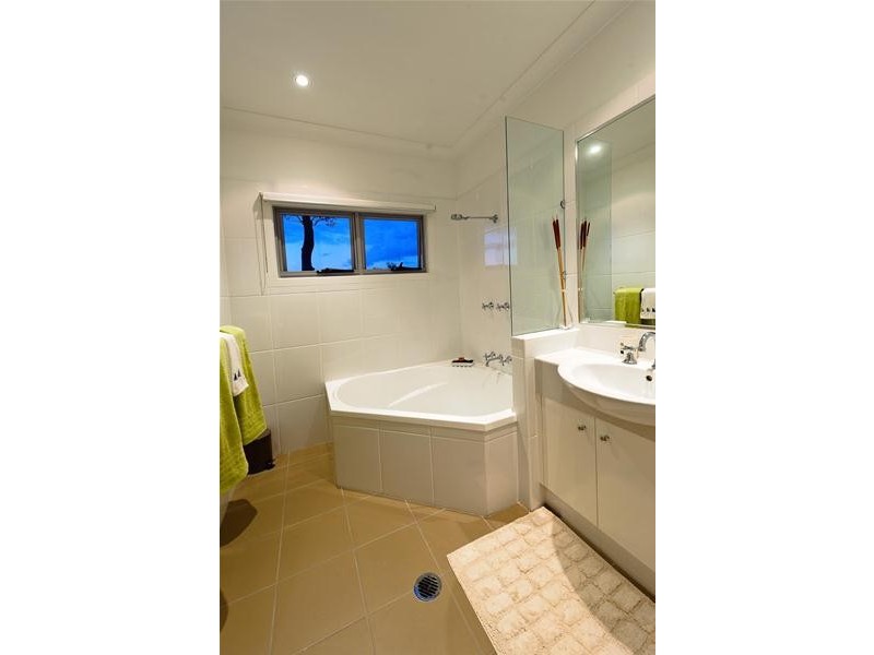 1/10 Comore Drive, Varsity Lakes QLD 4227