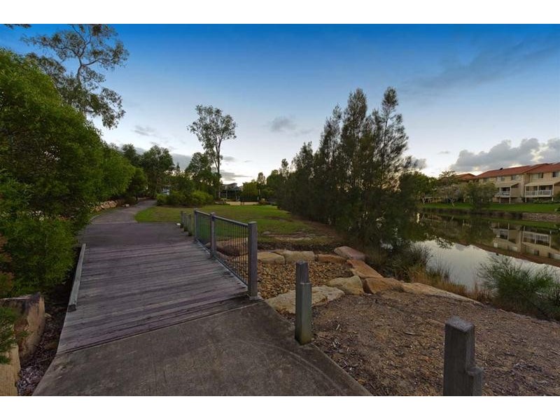 1/10 Comore Drive, Varsity Lakes QLD 4227