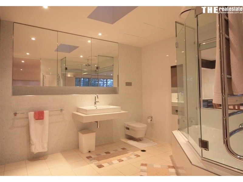 6/130 The Esplanade, Burleigh Heads QLD 4220