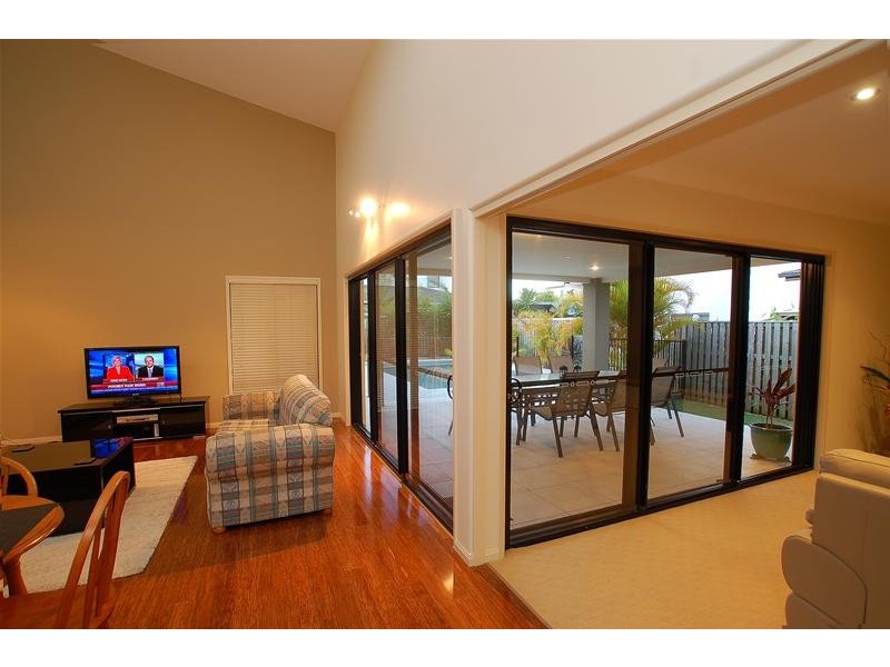 53 Observatory Drive, Reedy Creek QLD 4227