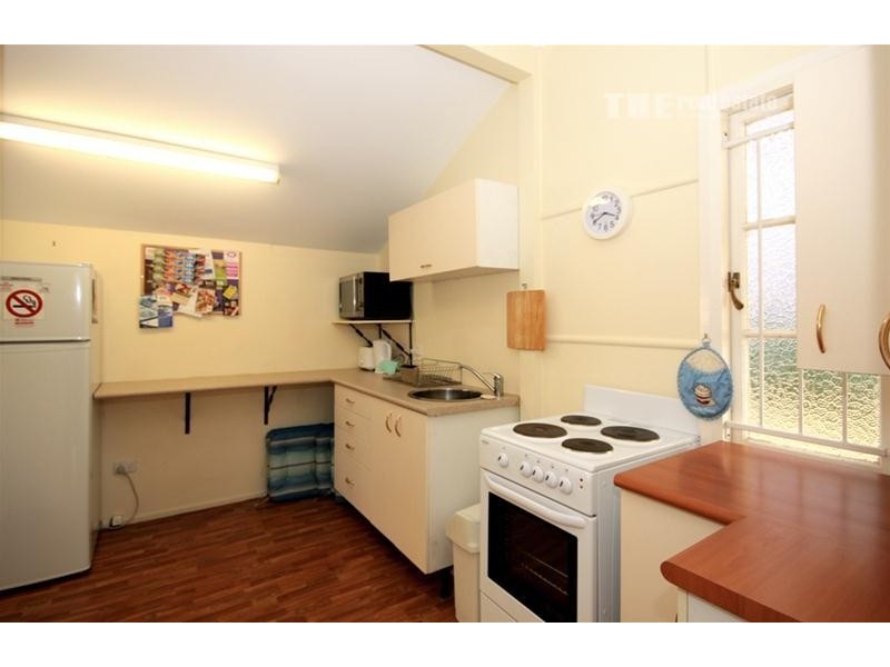 6 Christine Avenue, Burleigh Heads QLD 4220