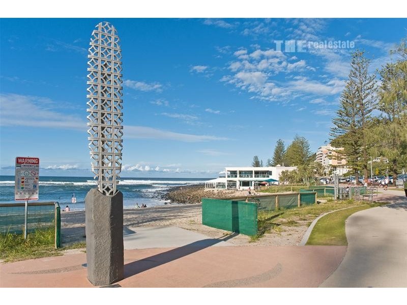 8 East Street, Burleigh Heads QLD 4220