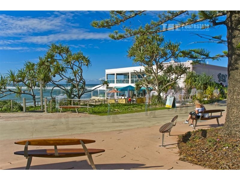 8 East Street, Burleigh Heads QLD 4220