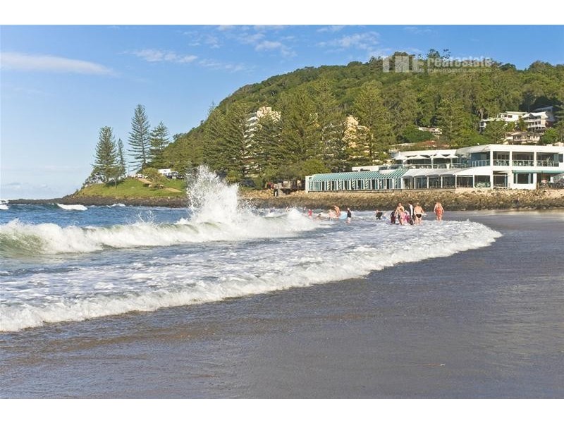 8 East Street, Burleigh Heads QLD 4220