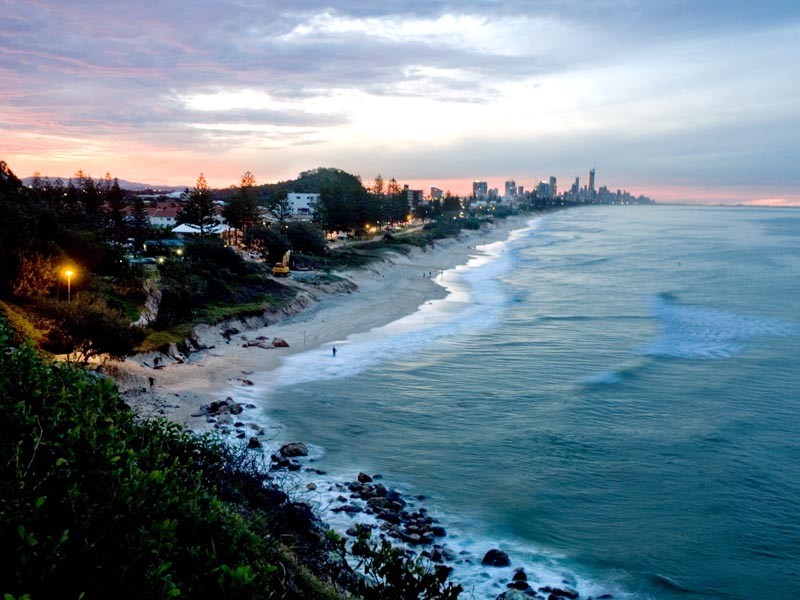 28 Evandale Crescent, Miami QLD 4220