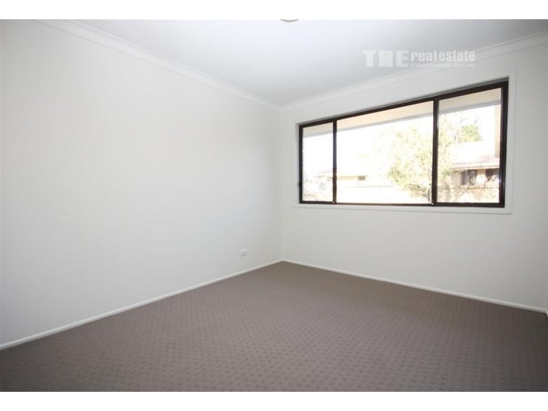 76 Markeri Street, Mermaid Waters QLD 4218