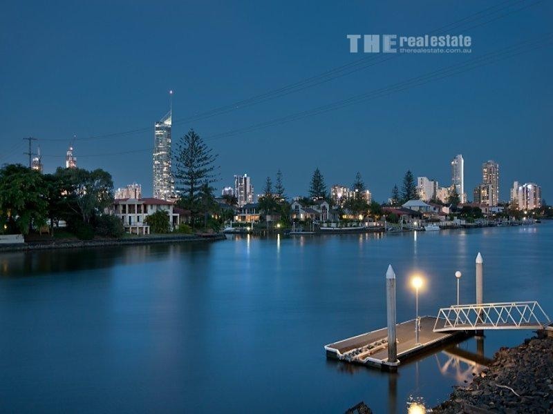 31 Furlong Street, Broadbeach Waters QLD 4218