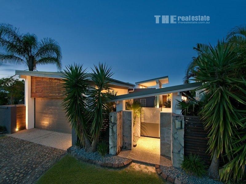 31 Furlong Street, Broadbeach Waters QLD 4218