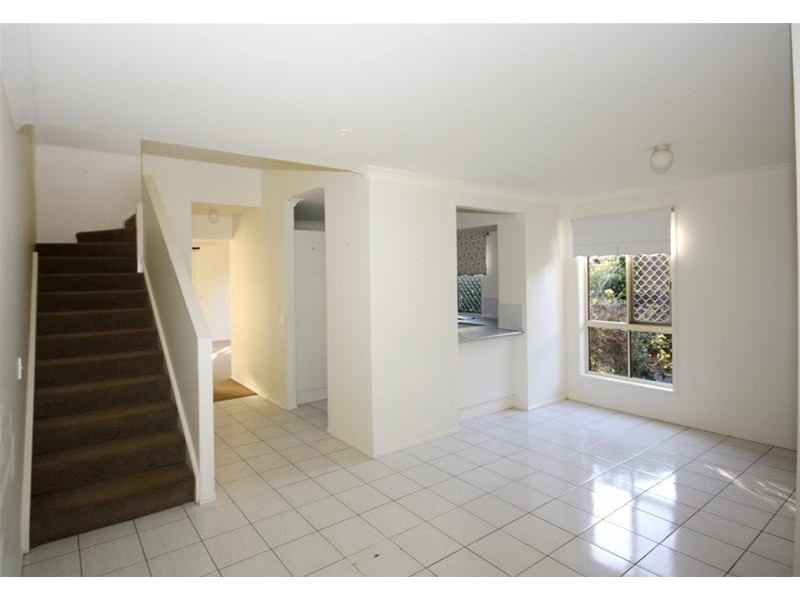 23 Cosmos Court, Elanora QLD 4221