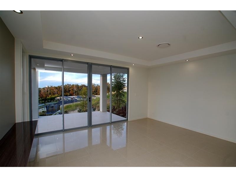 16 Laceflower  Court, Reedy Creek QLD 4227