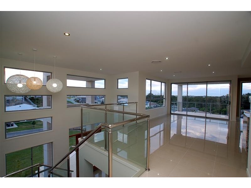 16 Laceflower  Court, Reedy Creek QLD 4227