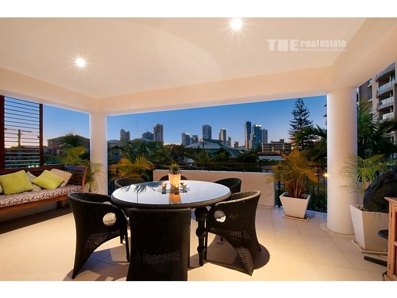 12A Peerless Avenue, Mermaid Beach QLD 4218